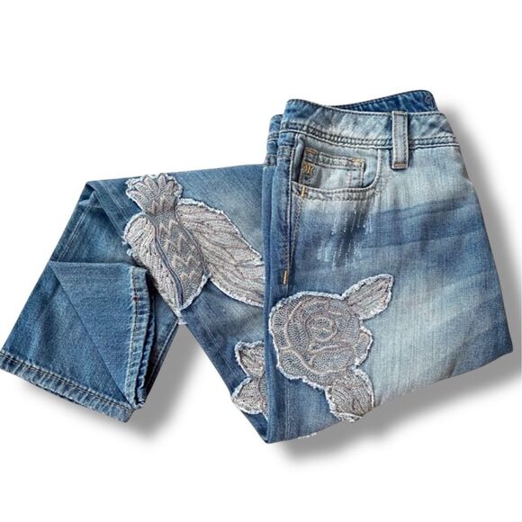 Miss Me Boyfriend Light Wash Ankle Floral Embroidered Jeans - Picture 3 of 14